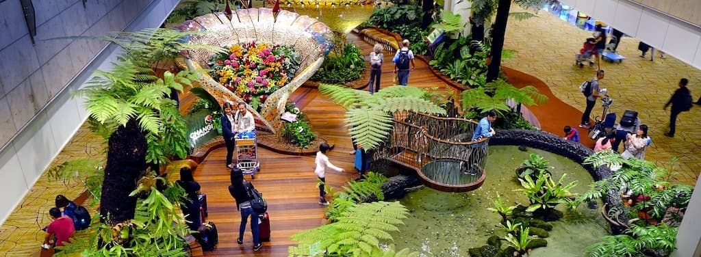 11 Instagrammable Airports: The Best Airports for that Perfect ‘In Transit’ Selfie